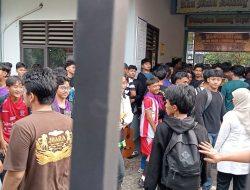 Aliansi Gabungan Banten Peduli Desak Kepala SMAN 4 Kabupaten Tangerang Transparan, Aksi Lanjutkan Tekanan Hingga Pintu Sekolah Terkunci