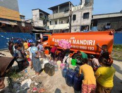 Air PAM Jaya Tak Mengalir, Warga Kapuk Muara Terpaksa Patungan Demi Seteguk Air Bersih