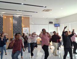 Tingkatkan Kesehatan dan Semangat Kerja, BRI BO Jakarta Daan Mogot Gelar Senam Pagi Rutin
