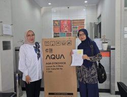 BRI Cabang Ciputat Serahkan Hadiah Lemari Es untuk Pemenang Panen Hadiah Simpedes