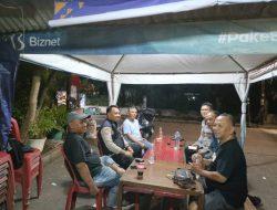 Bahas Kamtibmas Bersama Bhabinkamtibmas Dengan Warga Gunung Sahari Utara