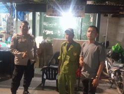 Bhabinkamtibmas Kelurahan Kebon Kelapa Sambangi Pos Kamling RW 01, Sampaikan Pesan Kamtibmas