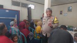 Bhabinkamtibmas Polsek Metro Gambir Kawal Posyandu Lansia di Petojo Selatan, Wujud Kepedulian terhadap Kesehatan Warga