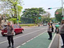 Panit Samapta Polsek Sawah Besar Lakukan Pengamanan Giat Di Gereja Katedral
