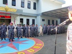 Mengawali Tugas Dihari Pertama, Komandan Lanal Bandung Laksanakan Apel Khusus dan Entry Briefing