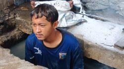 Satgas SDA Penjaringan Kuras Saluran Warga RW 010