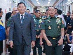 Panglima TNI dan Menhan RI Hadiri Raker dengan Komisi I DPR RI Bahas Penyesuaian Anggaran 2026