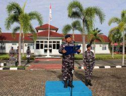 Tingkatkan Jiwa Nasionalisme, Lanal Bengkulu Laksanakan Upacara Penaikan Bendera Merah Putih