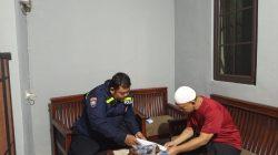 Bhabinkamtibmas Petamburan Perkuat Siskamling RW 08, Polisi Antisipasi Kejahatan Malam Hari
