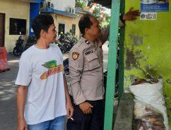 1052 Unit Samapta Lakukan Patroli Sahabat Polisi dan Sosialisasi Sistem Pelaporan Berbasis Barcode di Kelurahan Karet Tengsin