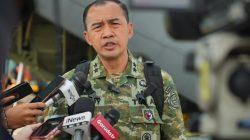 TNI Salurkan Logistik ke Wilayah Terisolasi dengan Metode Airdrop